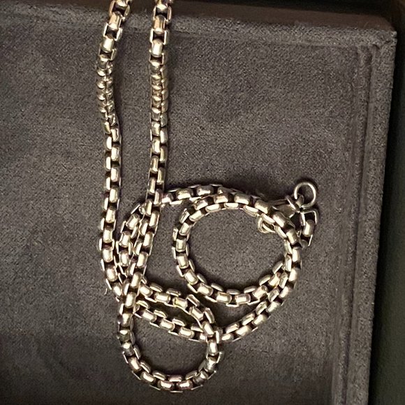 David Yurman Sterling 925 and 18K Dog Tag Pendant with Box Chain Necklace - Picture 13 of 15